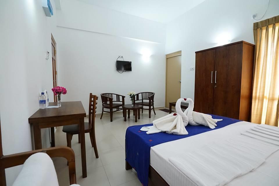 Hotel Oviya Vavuniya Eksteriør bilde